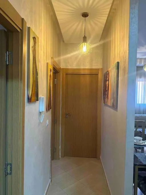 Quiet Two Bedroom Apartment 5 Min From The Airport 마라케시