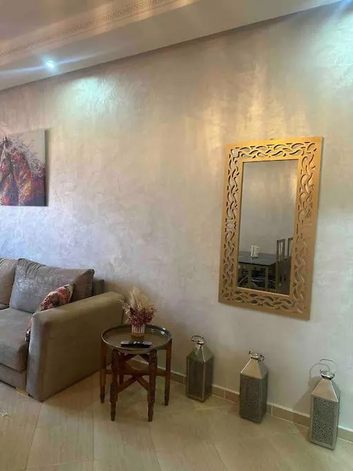 Quiet Two Bedroom Apartment 5 Min From The Airport 마라케시
